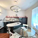 Attico Cavour Apartamento